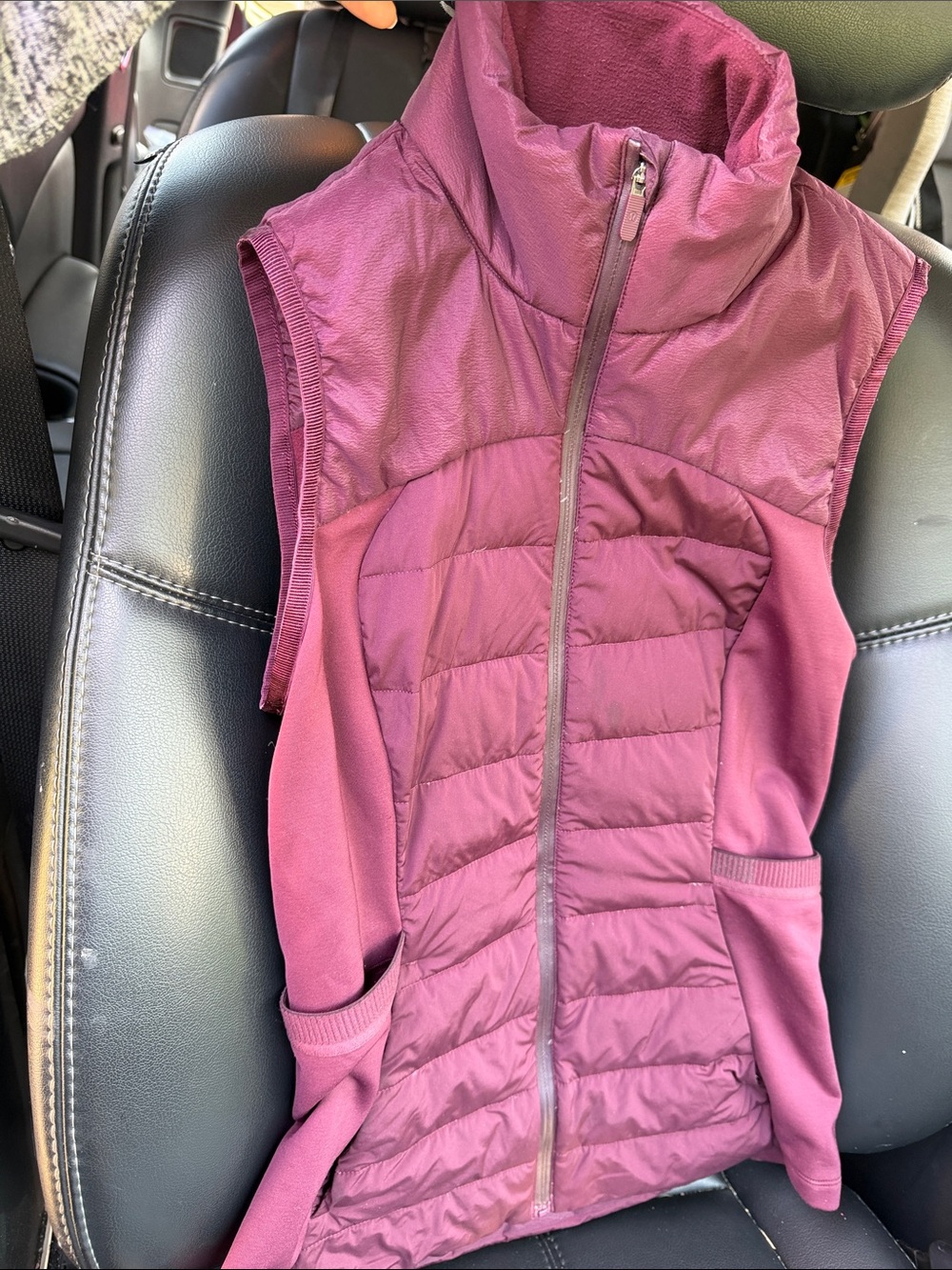 Lulu lemon athletic burgundy Puffer Quilted Sleeveless Vest in Berry